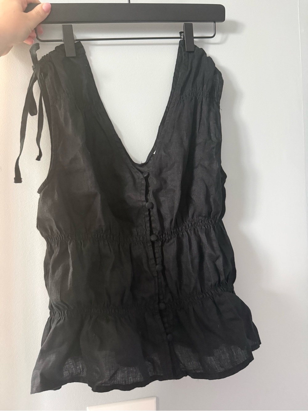 Women’s Black Linen Sleeveless Button-Front Top MEDIUM